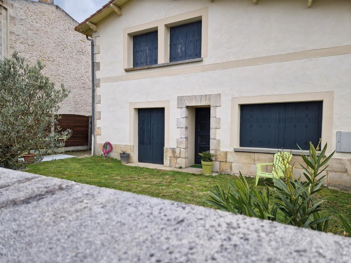 Maison Typique Royannaise Dans Un Quartier Calme Luaran gambar
