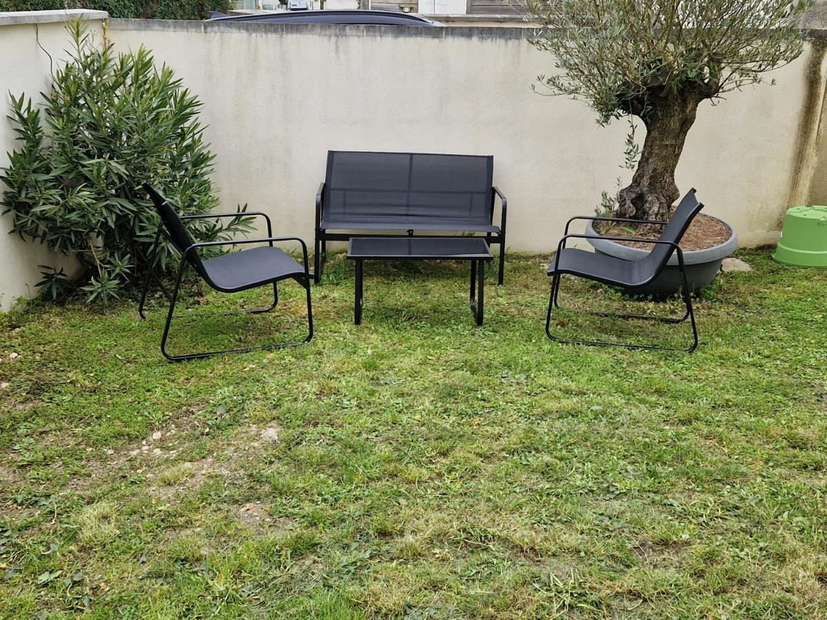 Maison Typique Royannaise Dans Un Quartier Calme Luaran gambar